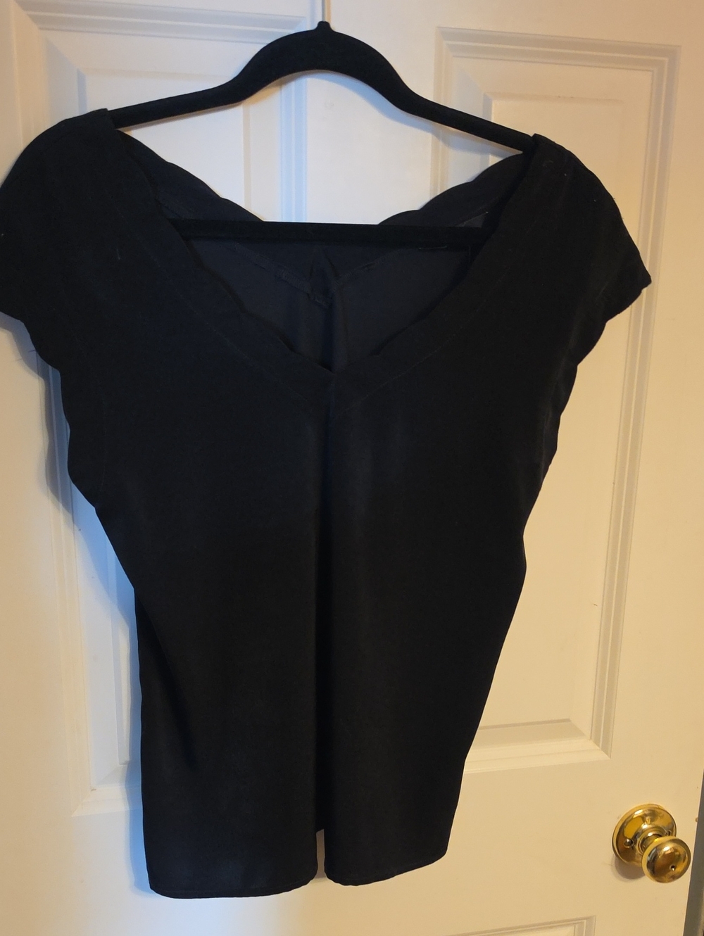 Black V-Neck Women's Top Express Small